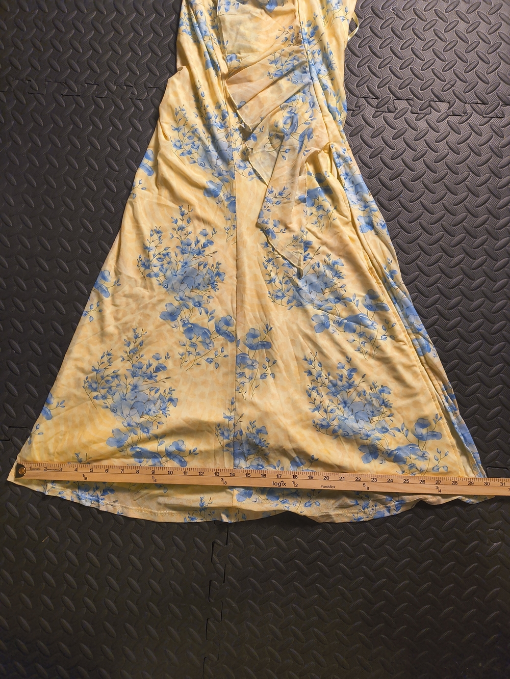 Windsor Chasing Sunlight Floral Cutout Maxi Dress Yellow Size L NWT - Picture 6 of 15